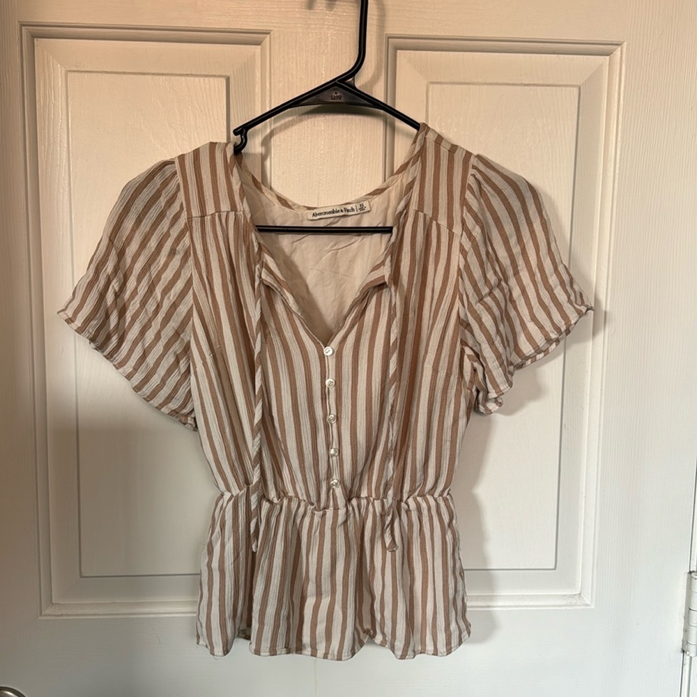 A&F Striped Peach Flounce top